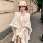 奶芙塔塔 秋冬慵懒白色保暖针织毛球披肩女外搭旅游毛衣外套斗篷