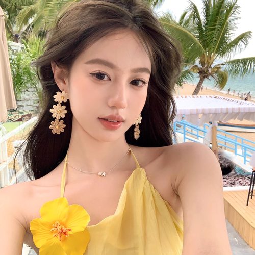 浪漫海岛彩色草编花朵度假耳环