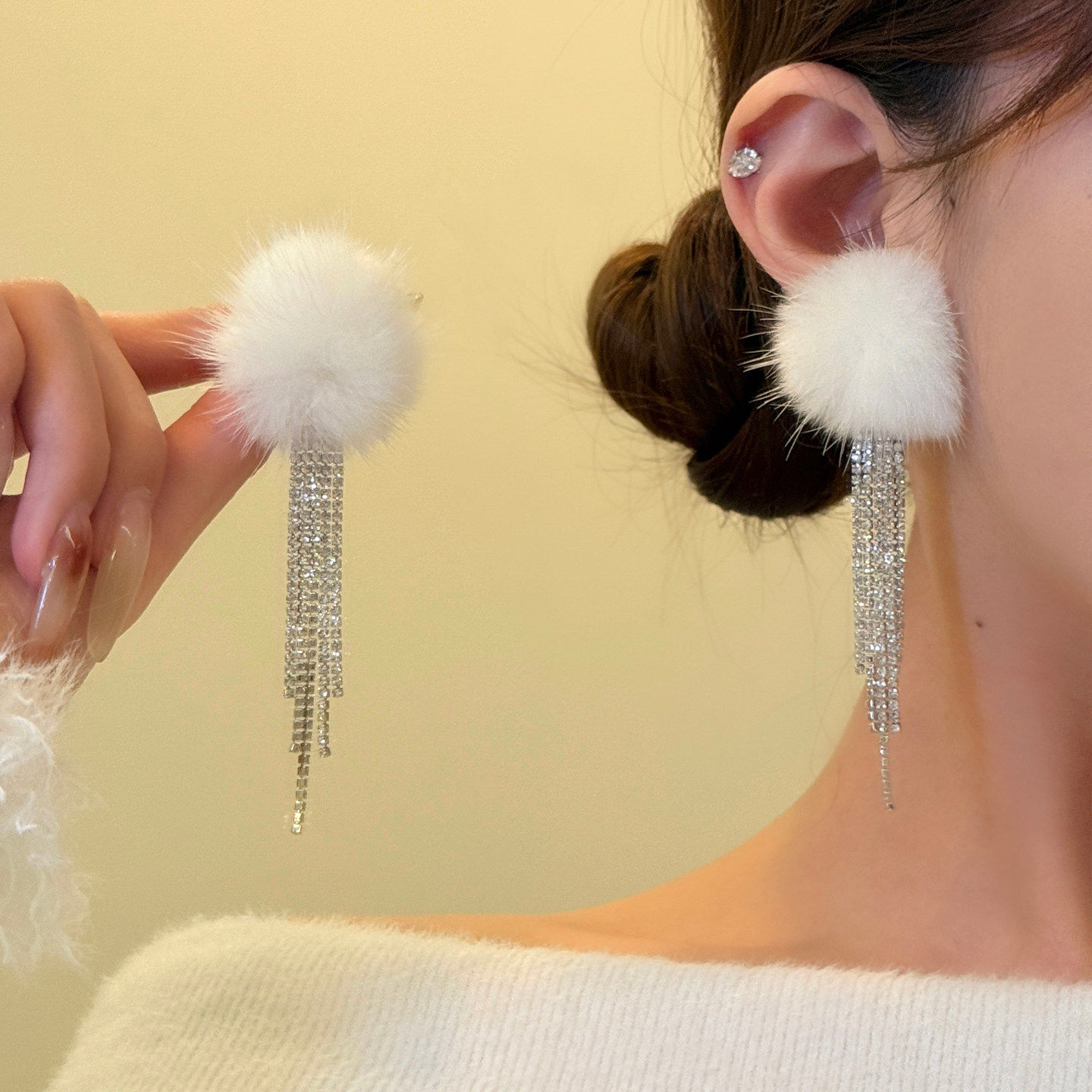 【蜜桃茶】冰岛雪季~水貂毛毛球闪锆流苏耳环女秋冬温柔超仙耳饰,饰品/流行首饰/时尚饰品新,耳环,淘宝优惠券,粉丝福利购,淘宝优惠卷