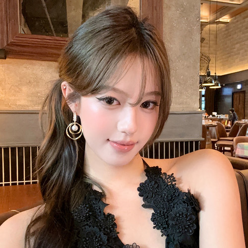 coco小姐设计感锆石珍珠耳环