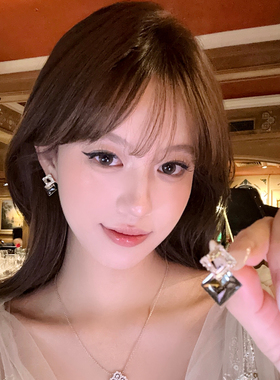 轻奢菱形碎钻耳钉合成立方锆