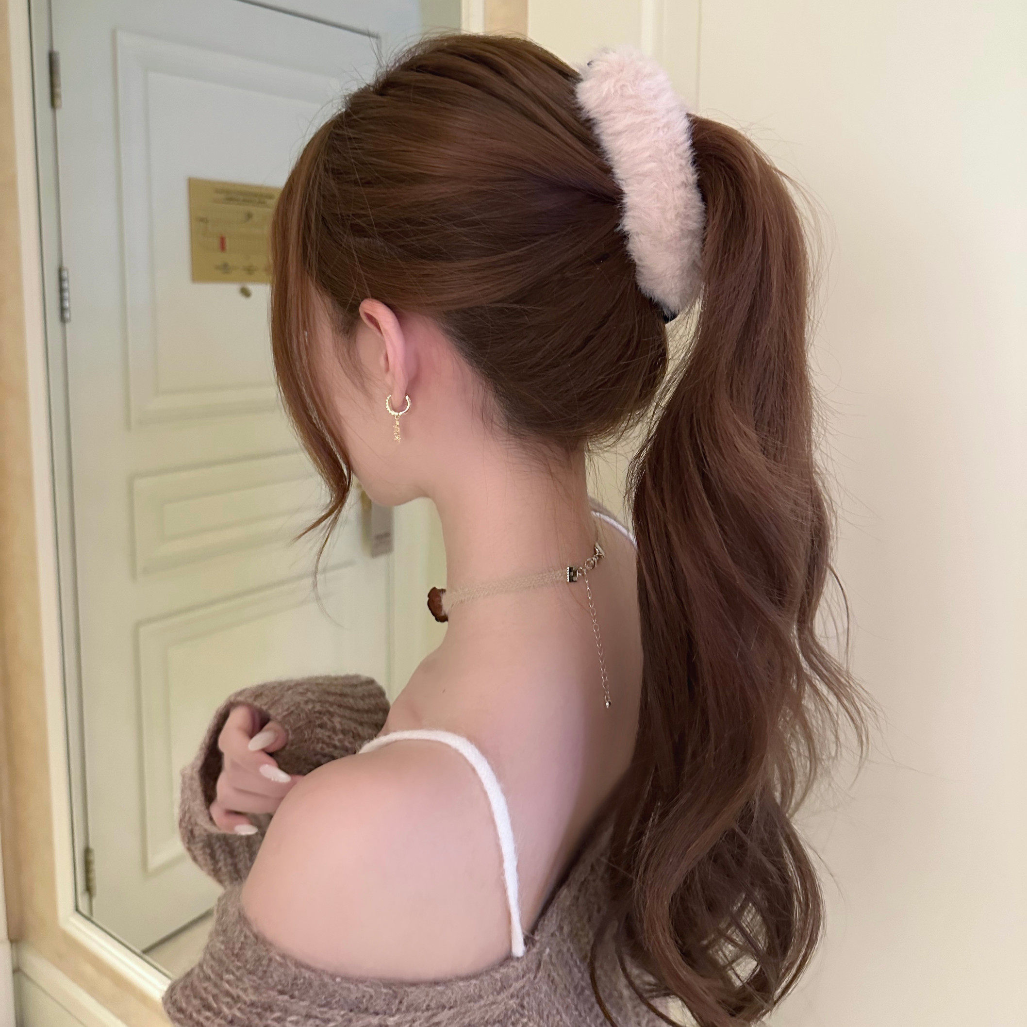 奶芙懒懒仿水貂毛绒香蕉夹