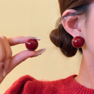 【蜜桃茶】氛围新年~红色珍珠大耳钉高级感复古显白气质过年耳饰