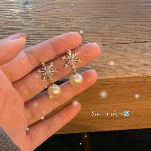 适合冬天的~雪花珍珠耳环