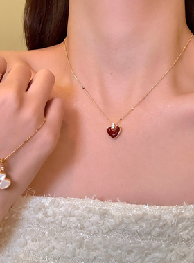心动暖冬法式双面贝母爱心项链