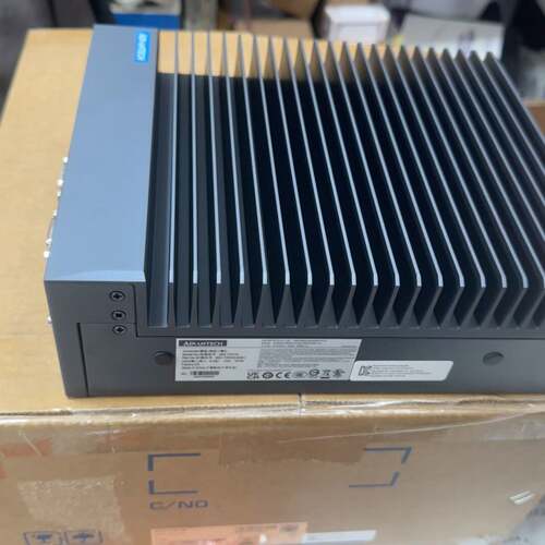 可维修MIC-770 V3，，，M，研华工控机未拆封带原包装型号