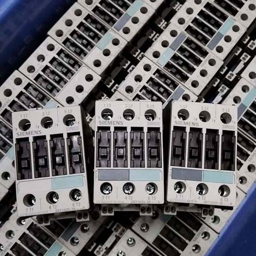 可维修3RT1025110V3RT1025-3K0，西门子接触器。。