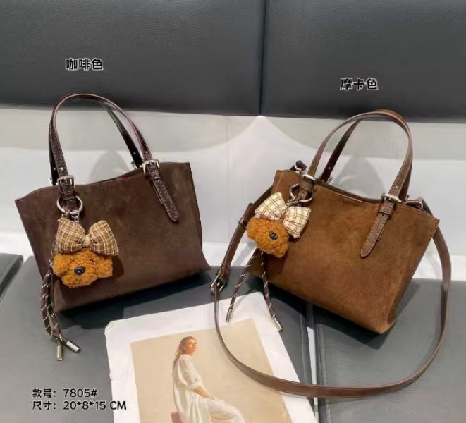 美缇磨砂皮女包2025新款潮流小清新高级洋气质感韩版百搭斜挎包潮