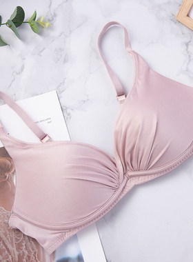 安莉芳小胸厚杯上托聚拢文胸光面无钢圈内衣KB1657/00173/EBW0786
