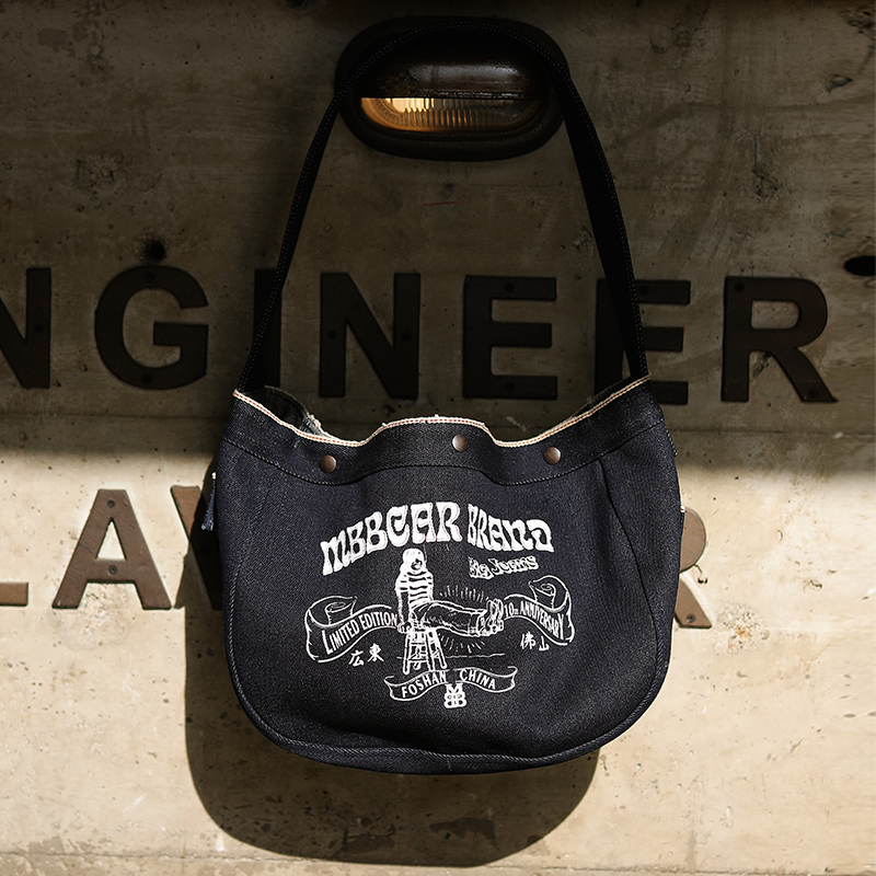 重磅赤耳丹宁牛仔报童包