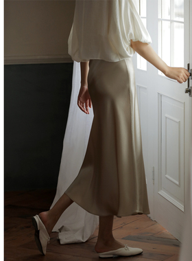 commuse memory 进口醋酸缎面丝滑垂坠显瘦松紧腰A字中长款半身裙