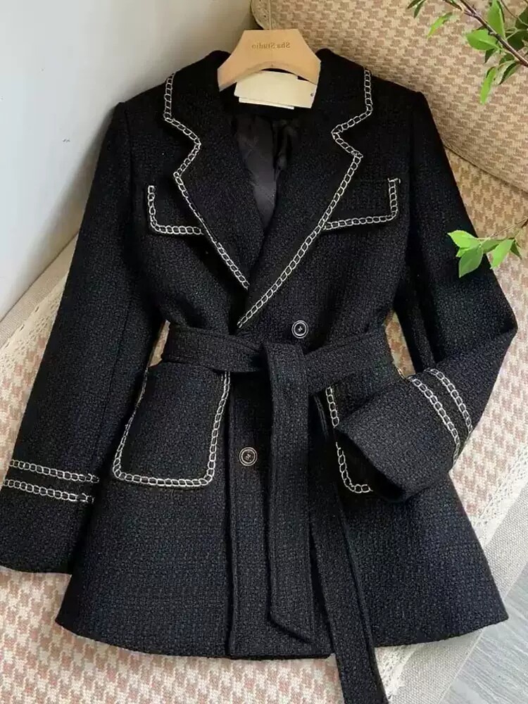 小香风西装外套女冬季加厚夹棉高级感法式赫本风富家千金黑色大衣