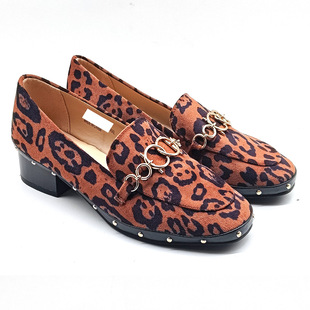 豹纹一脚蹬乐福鞋女粗低跟链条装饰铆钉休闲春秋棕色时尚女单鞋
