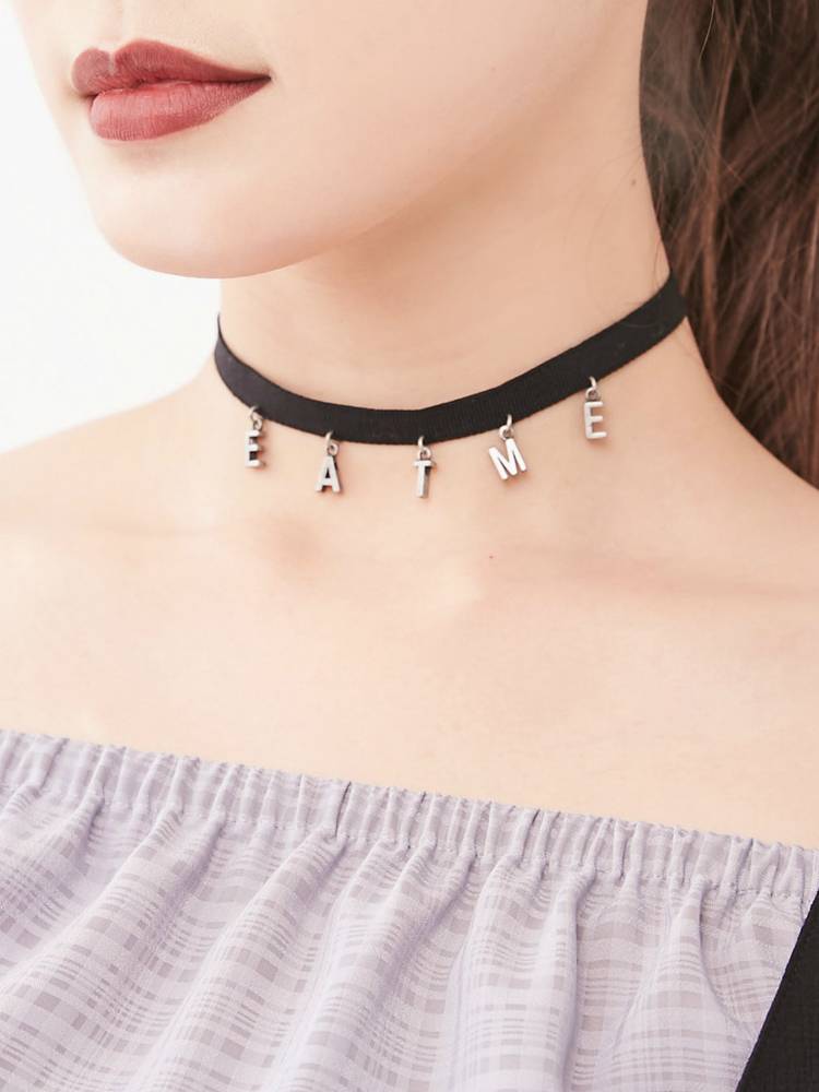 choker做旧字母脖链女