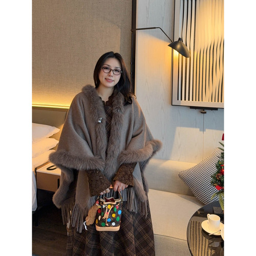 VOGANA戛纳家大码女装千金斗篷高奢双面澳毛流苏真狐狸毛斗篷大衣