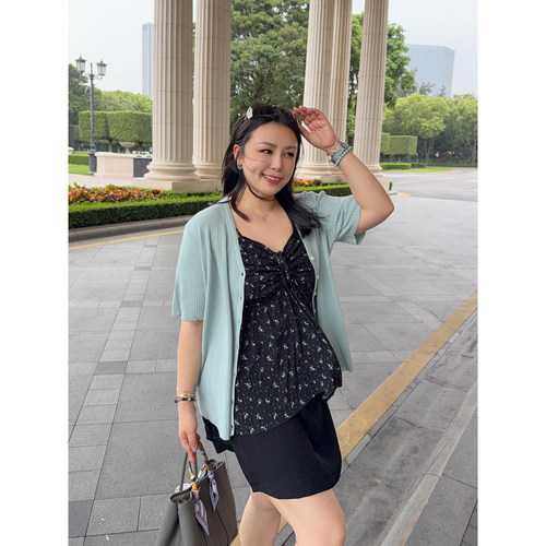 VOGANA戛纳家大码女装智性温柔简约纯色宽松短袖针织开衫薄外套夏