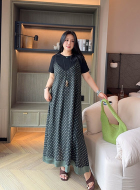 VOGANA戛纳家大码女装韩系减龄甜美两件套连衣裙夏宽松A字吊带裙