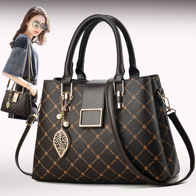 新款时尚轻奢女士手提包