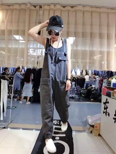 欧货宽松牛仔裤背带裤2023春季新款欧洲站韩版哈伦工装裤休闲裤女