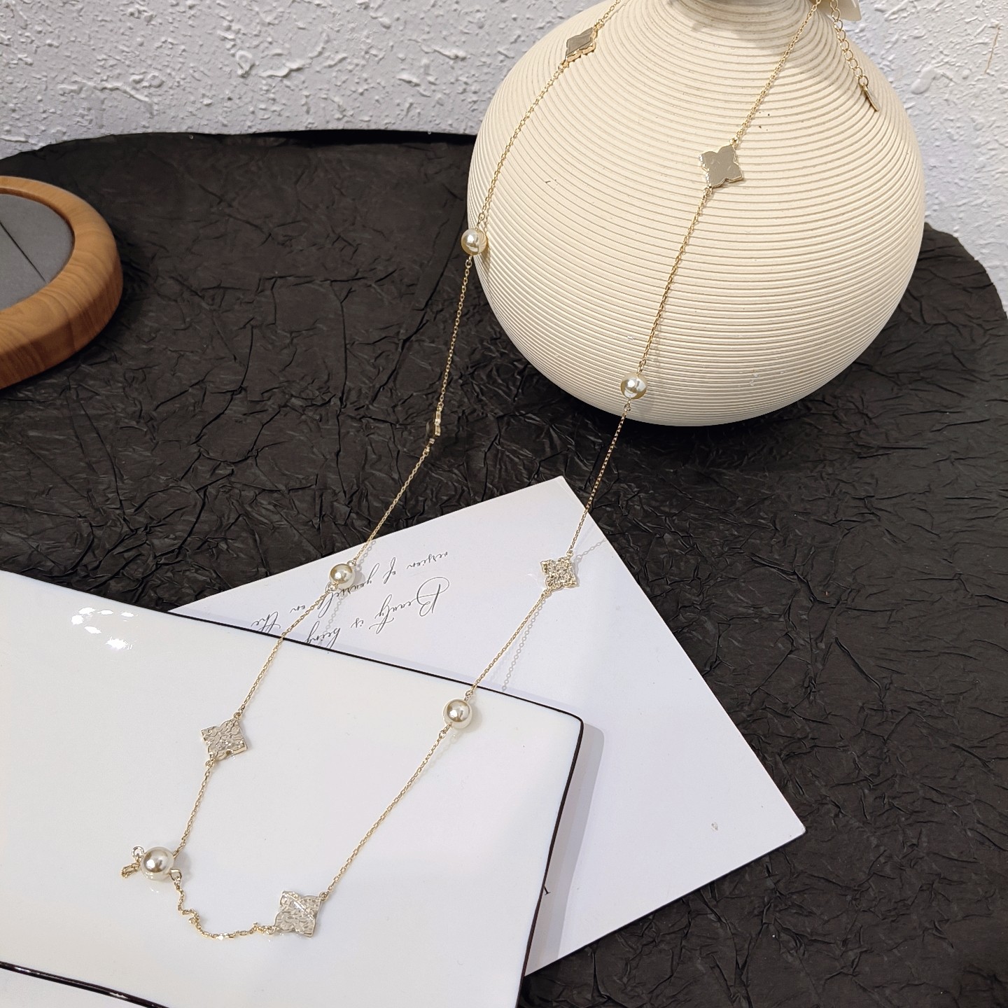 新款时尚百搭高级感长款四叶草毛衣链项链女小众设计感轻奢气质