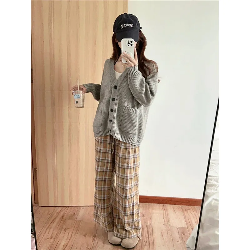 灰色毛衣女秋冬新款宽松懒惰风纽扣开衫针织衫外套上ns上衣外穿潮