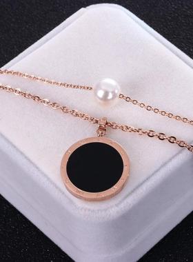 黑白双面罗马数字圆牌珍珠毛衣链