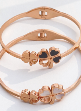 幸运黑白四叶草钛钢手镯不掉色