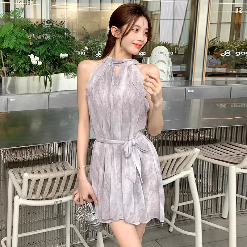 新中式国风挂脖吊带连衣裙女装2025新款夏季小个子小众设计感短裙