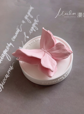 蝴蝶车载香薰摆件中控台装饰汽车香水女生高雅淡香送礼新车礼物