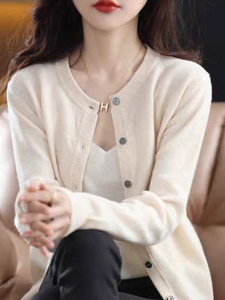 2024秋季新款薄款针织开衫外套女长袖圆领毛衣外搭上衣气质羊毛衫