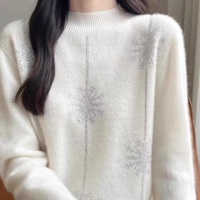半高领烫钻套头毛衣女装