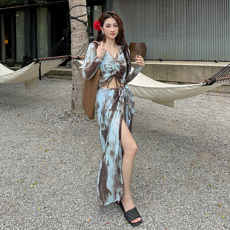 辣妹泳衣女性感比基尼分体大码胖mm显瘦长袖罩衫三亚度假温泉长裙