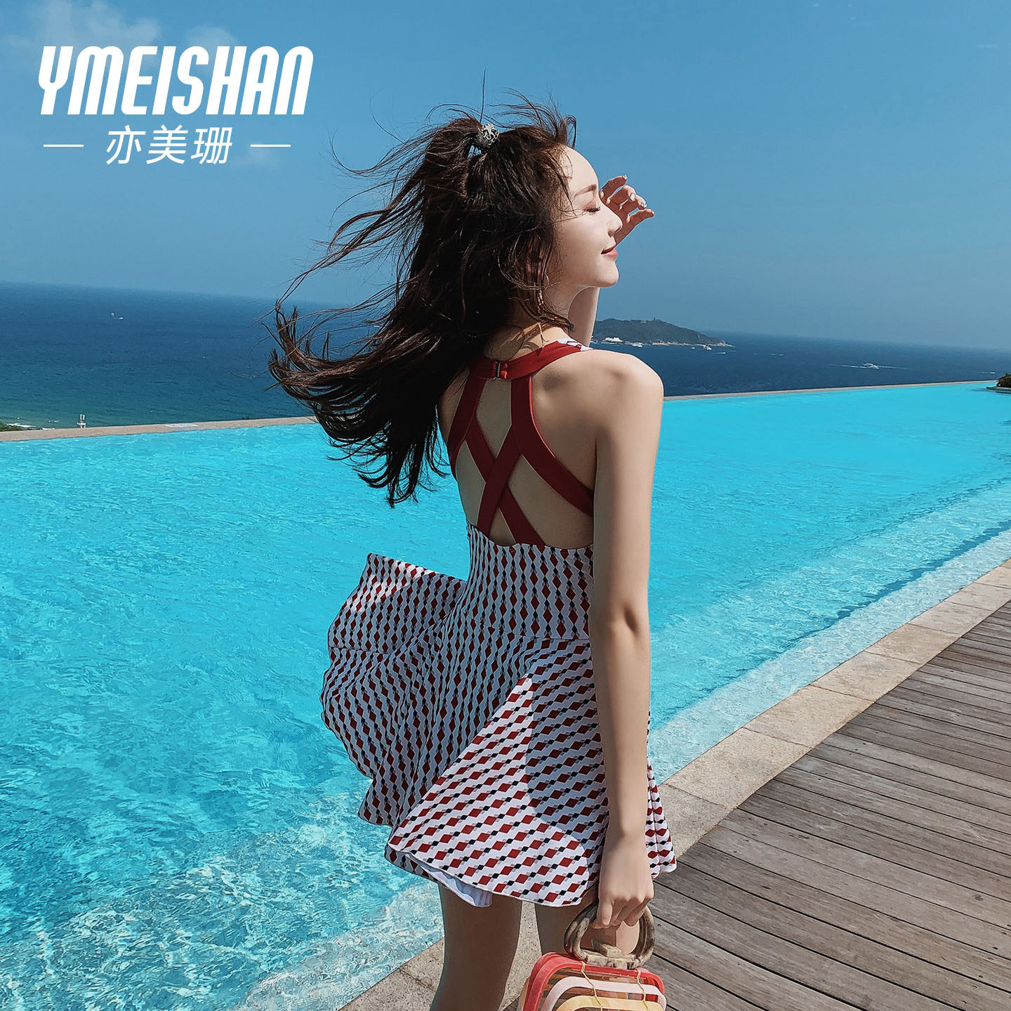 亦美珊连体泳衣女高级感2026新款绝美大码遮肉显瘦海边度假泡温泉