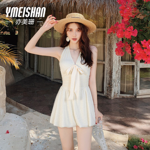 亦美珊连体泳衣女泡温泉微胖女孩遮肉显瘦保守挂脖高级感2025新款