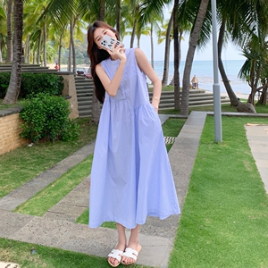 蓝色无袖背心连衣裙女2025夏季新款法式小清新甜美减龄度假风长裙图片