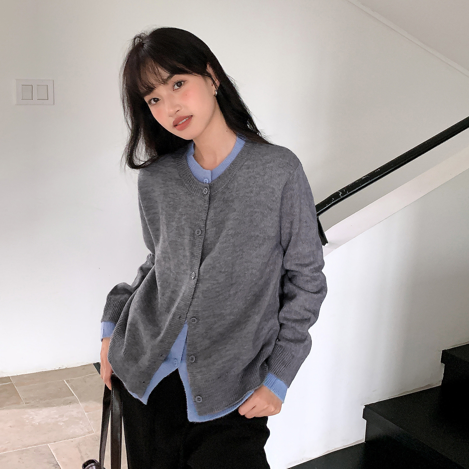 珍妮学院风假两件针织开衫女秋冬季2025年新款显瘦圆领毛衣上衣