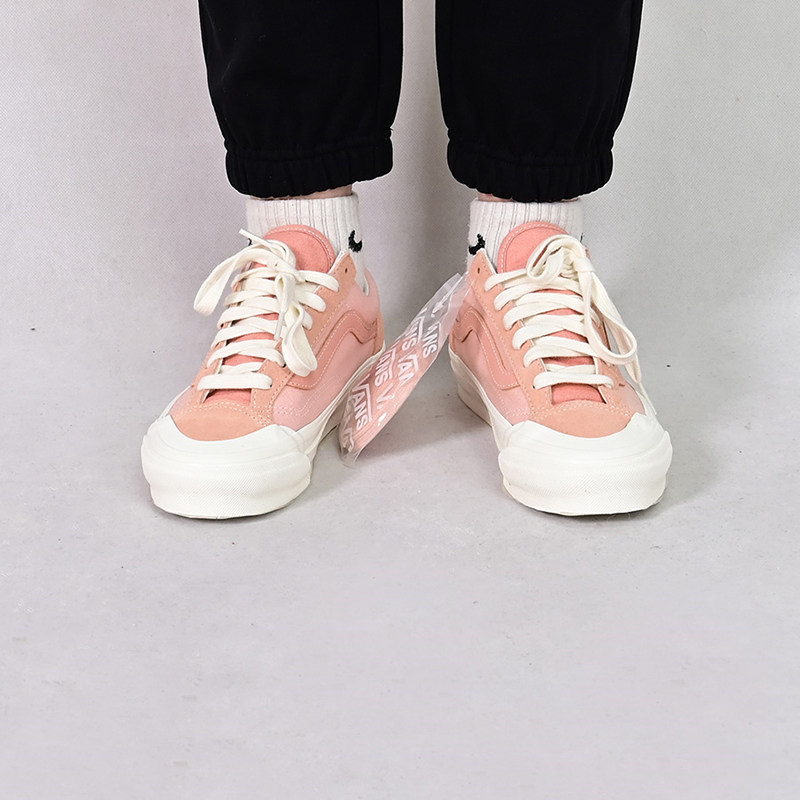 VANS新款男女运动休闲鞋