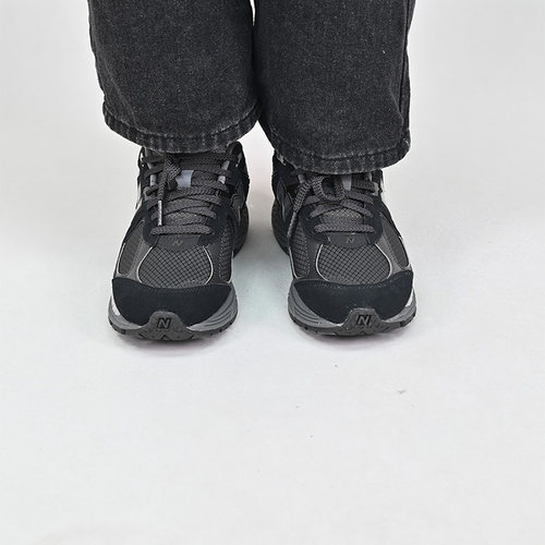NEWBALANCE复古休闲鞋