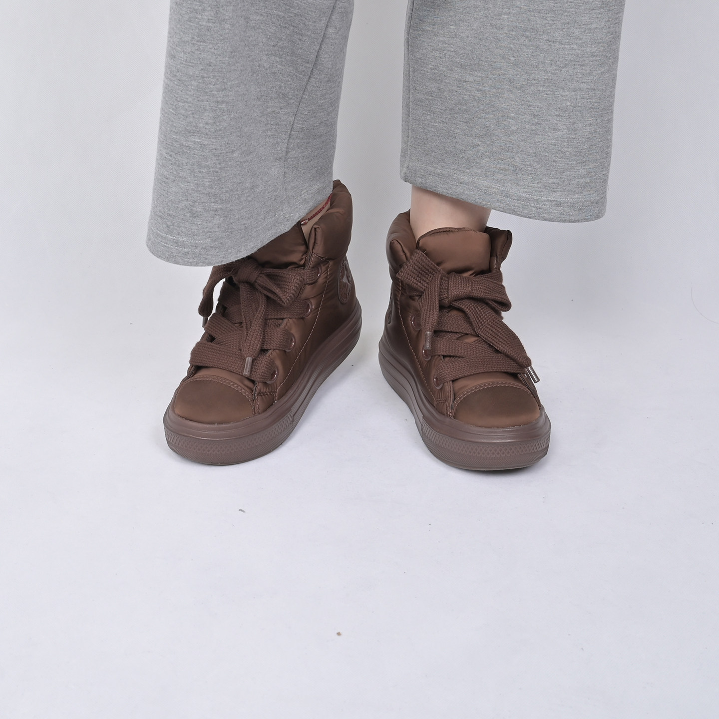 Converse男女款运动休闲鞋