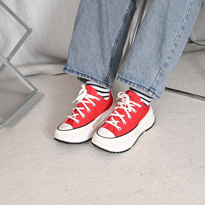 Converse红色休闲夹心厚底鞋