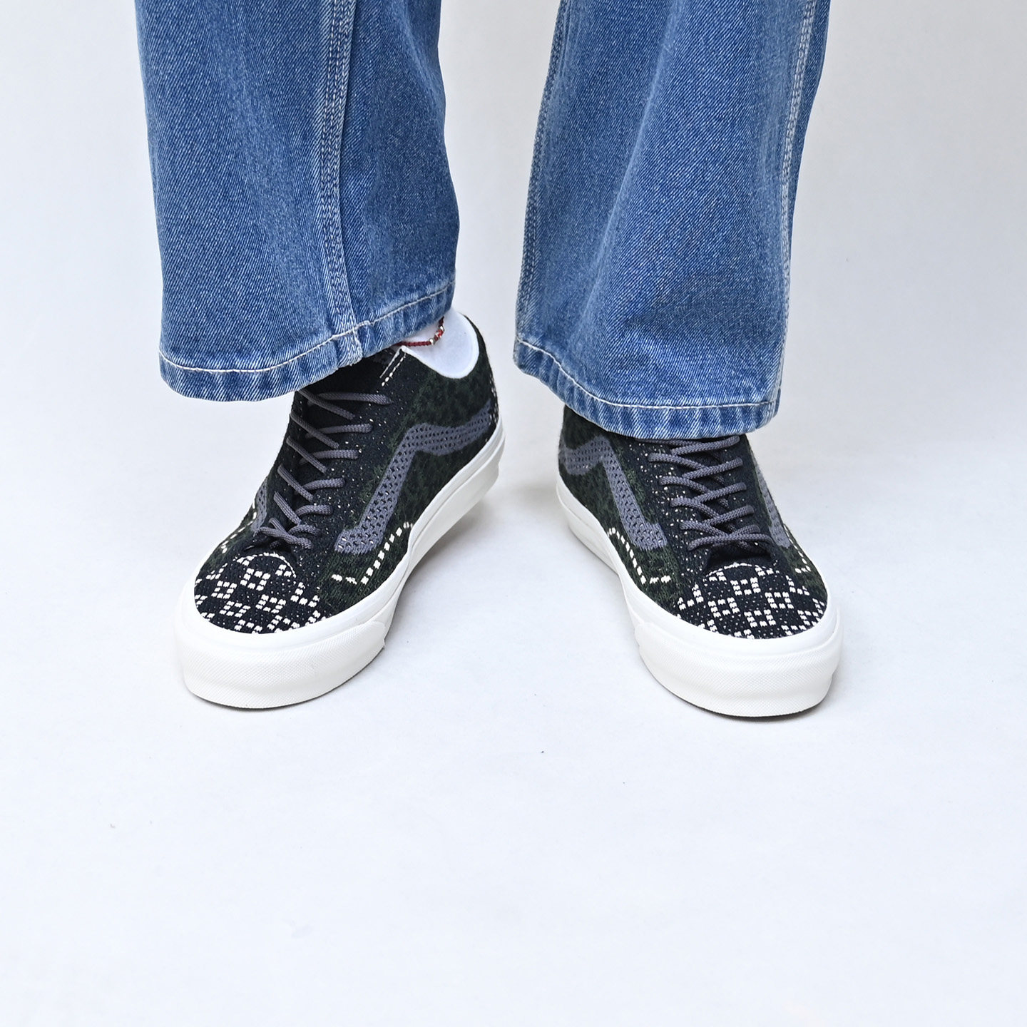 VANS情侣款百搭休闲鞋