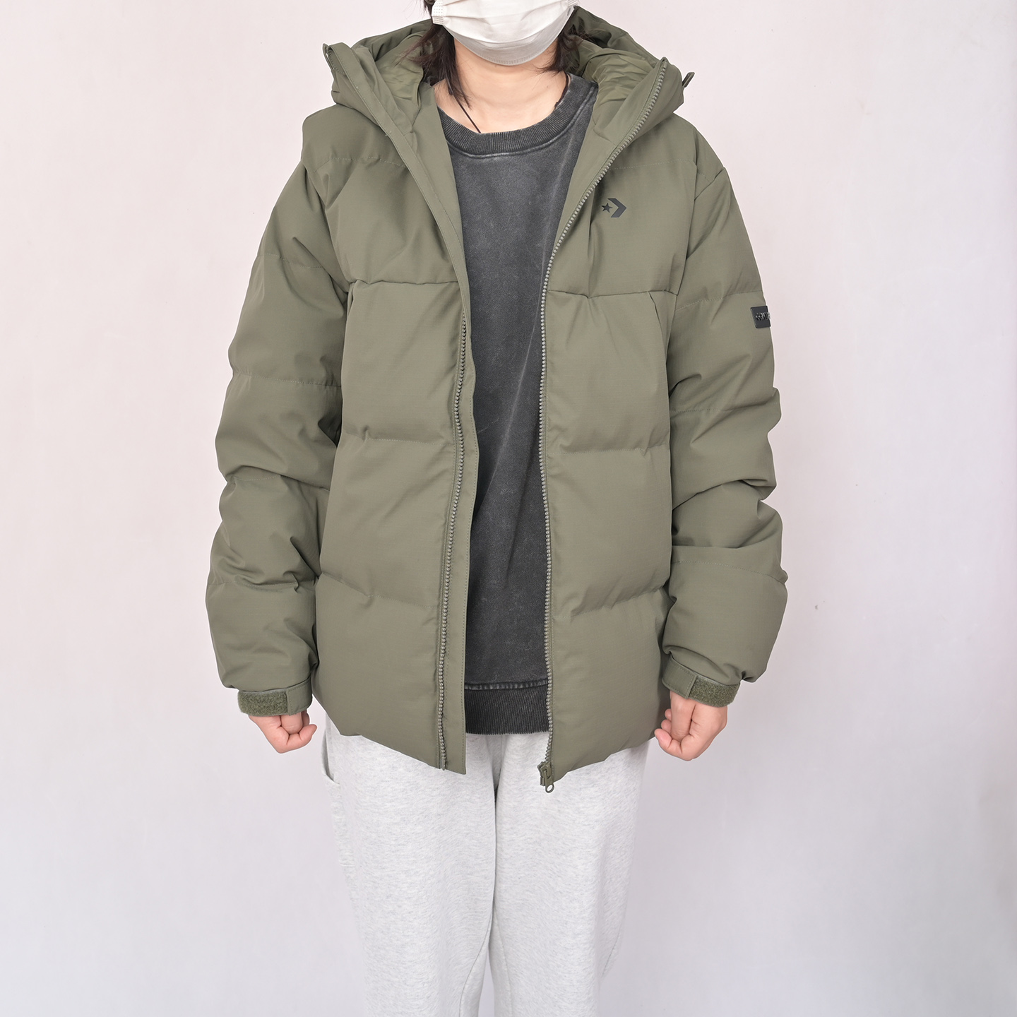 Converse冬季保暖羽绒服