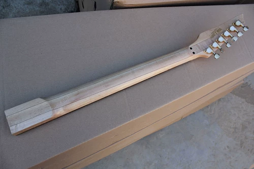 Fllyoung 7 Electric Guitare полупрофильные продукты пианино -шейка розовая плита