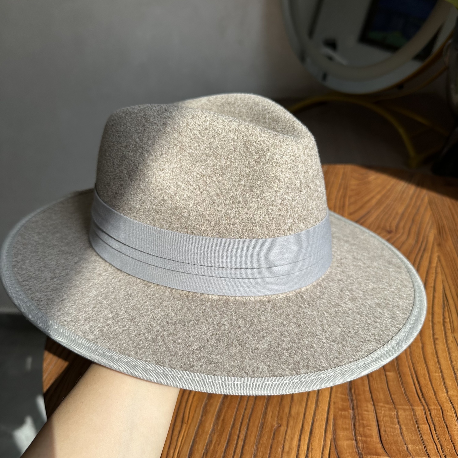 秋冬新款羊毛呢礼帽男英伦复古绅士帽子洋气灰色爵士卷边平沿帽女