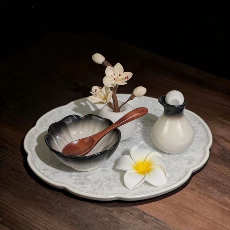 美容院专用产品托盘轻奢高档床上陶瓷圆盘茶歇点心餐具高级感摆盘