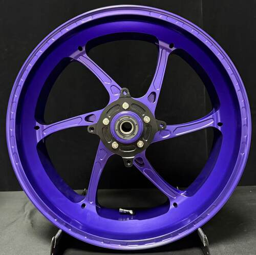 本田XADV750改装17寸锻造轮毂