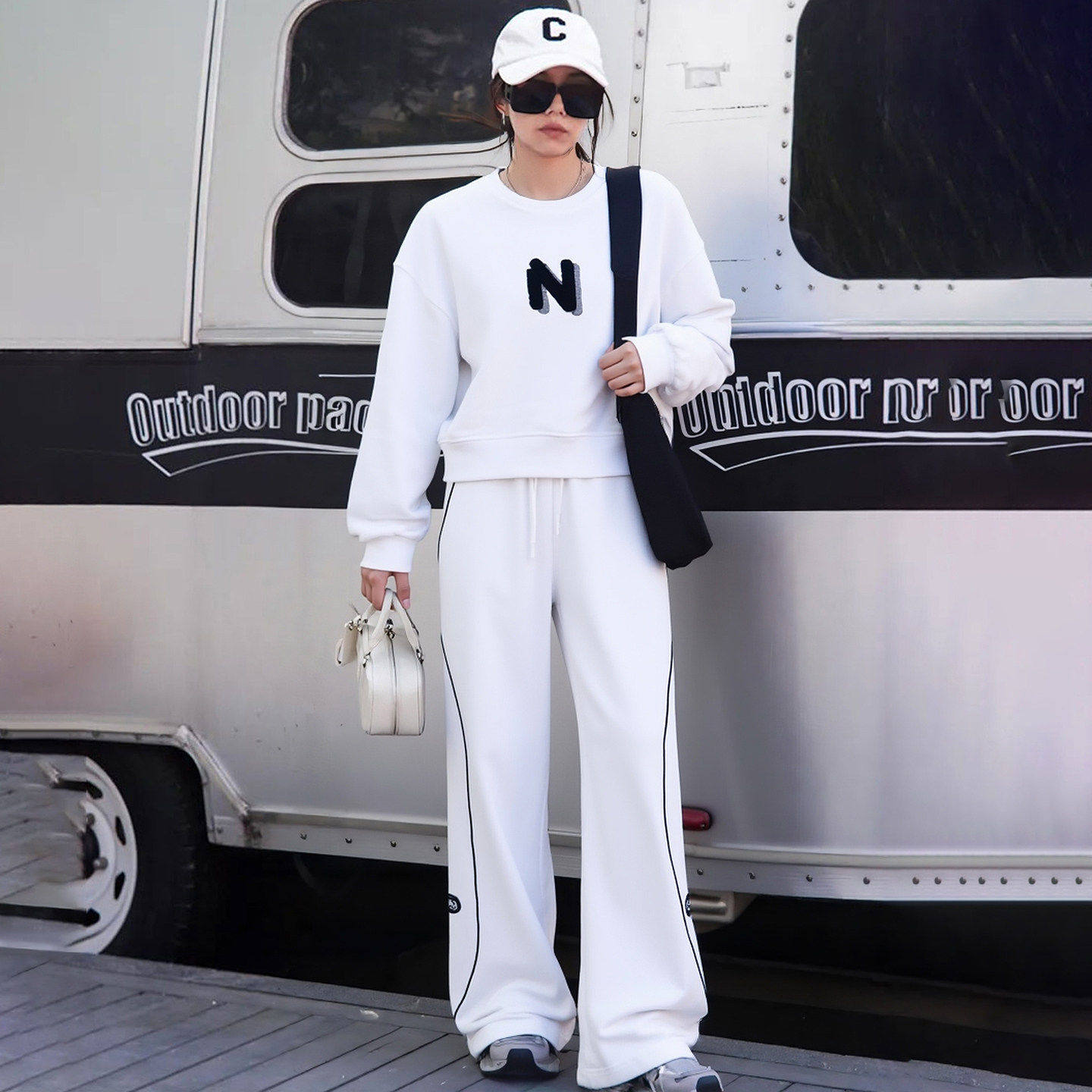 【B系列】加绒套装专柜539元卫衣+699元休闲裤折扣25年冬新款女装,女装/女士精品,时尚套装,淘宝优惠券,粉丝福利购,淘宝优惠卷