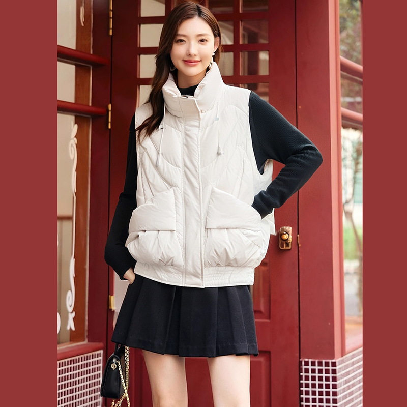 千D系列专柜90绒羽绒马甲