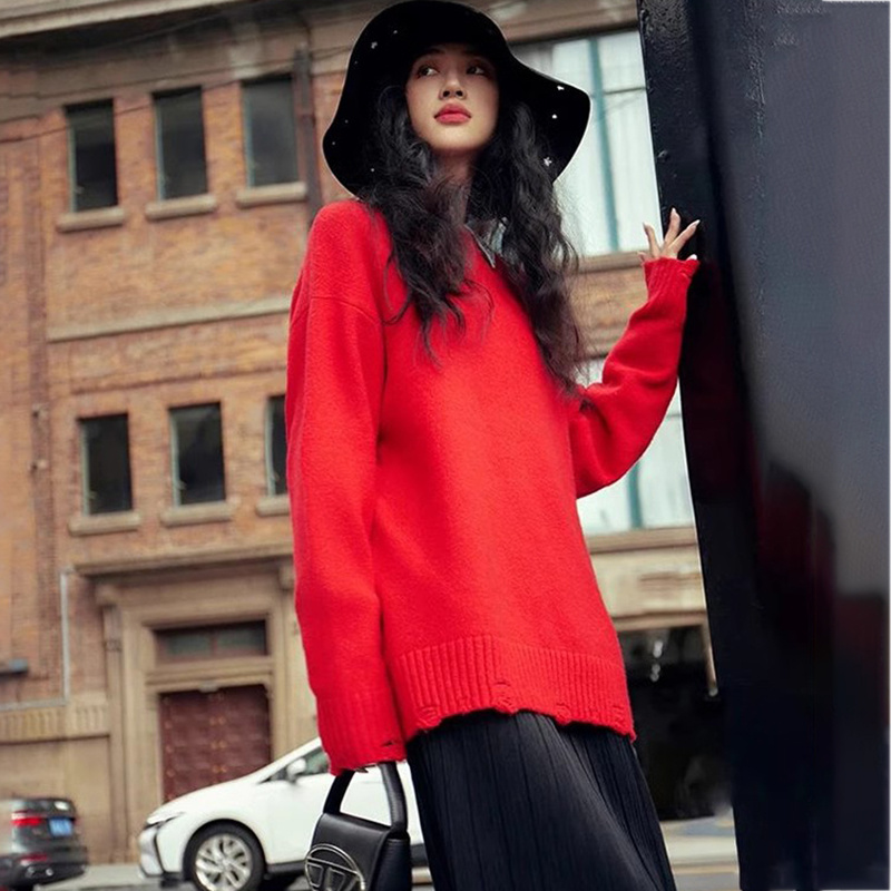 伊系列刺绣设计感休闲毛衣