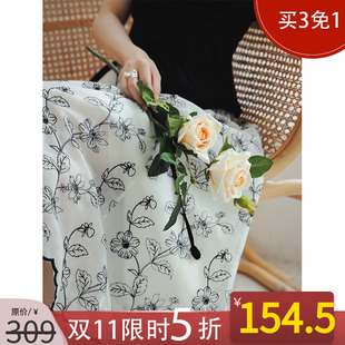 薄款 NANASTORE半身裙女春季 A字伞裙女装 裙子2024新款 绣花中长款